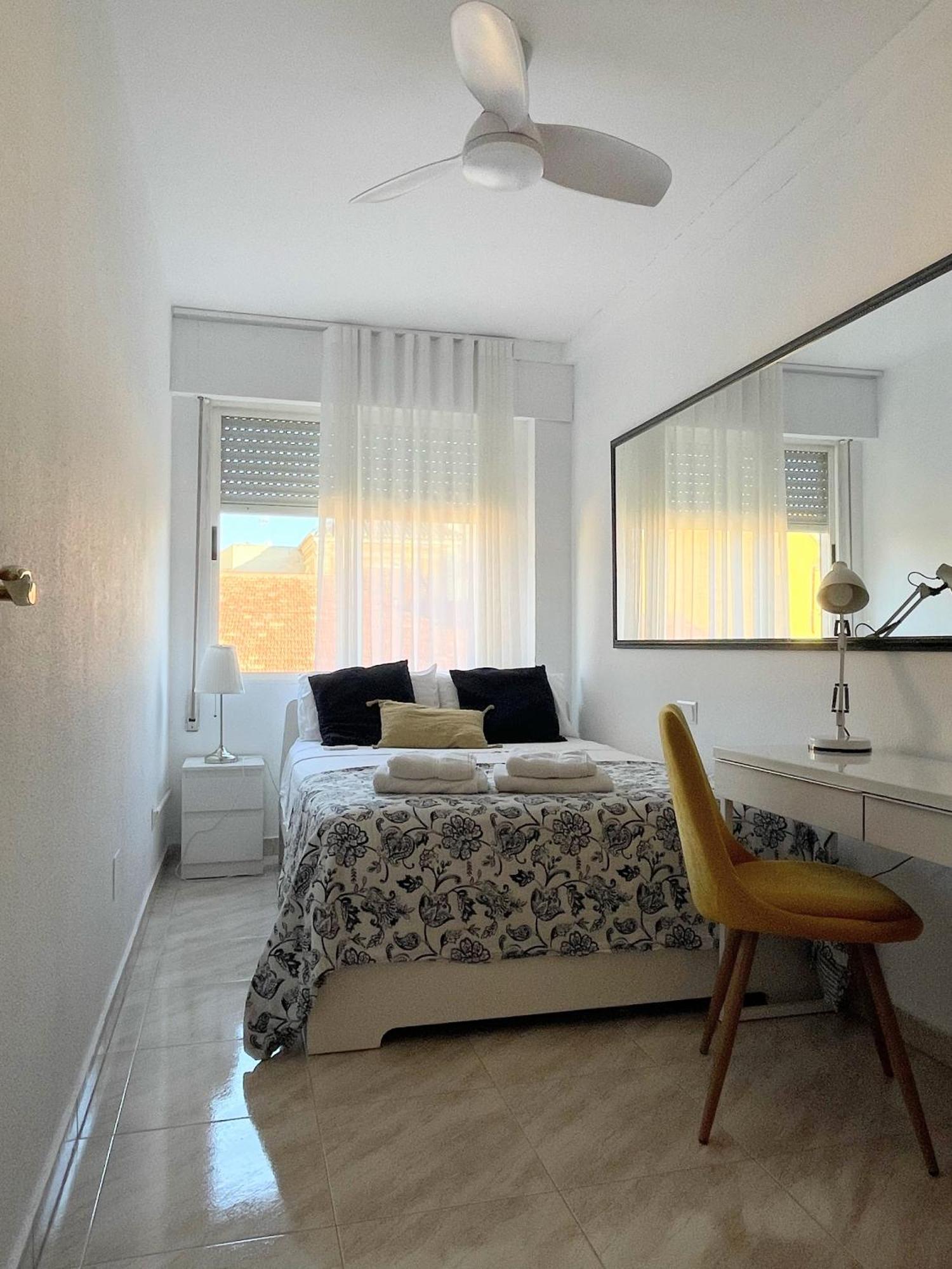 Centrico Apartamento Vara De Rey Murcia Buitenkant foto